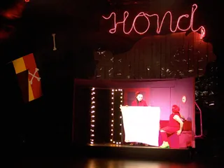 HOND HOUSE OF NATIONAL DOG — Foto 11