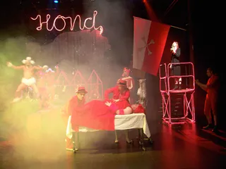 HOND HOUSE OF NATIONAL DOG — Foto 64